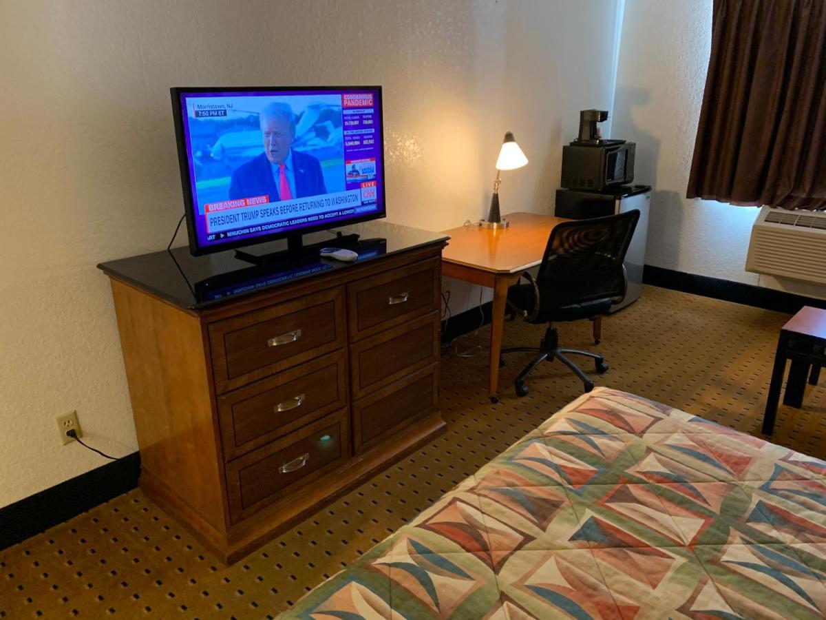 Brentwood Inn & Suites Hobbs Exteriör bild