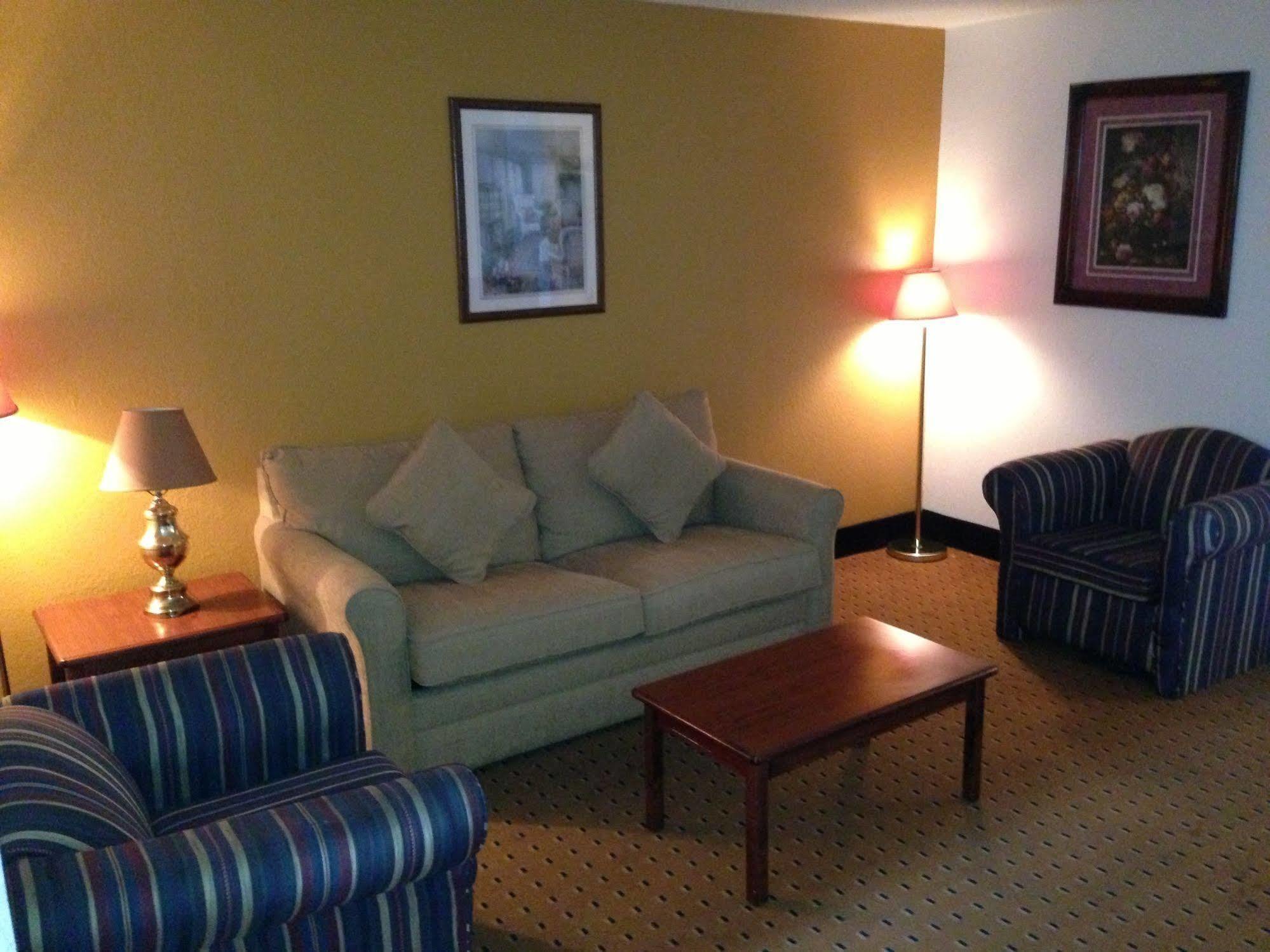 Brentwood Inn & Suites Hobbs Exteriör bild